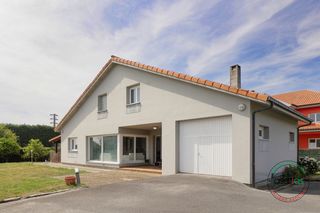 Casa a Quintes - Arroes. Chalet unifamiliar en quintes