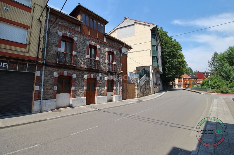Foto 03759fad-8570-4548-a477-d4518a0f77ab. Casa adosada en Mieres - av sama de 47 oportunidad hogar familiar, robusto y lleno de luz natural. localidad .ambiente entorno apacible, sereno y rodeado en Mieres