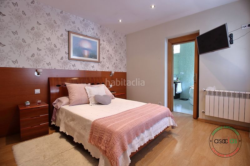Foto 2786ccb9-9a09-44c2-a67f-439588aedf03. Casa adosada en Mieres - av sama de 47 oportunidad hogar familiar, robusto y lleno de luz natural. localidad .ambiente entorno apacible, sereno y rodeado en Mieres