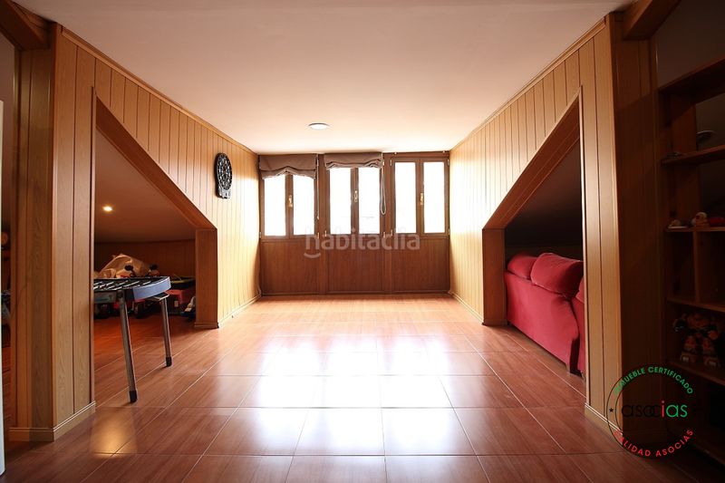 Foto 5d30b488-fb05-4eac-a699-c836c476d0c3. Casa adosada en Mieres - av sama de 47 oportunidad hogar familiar, robusto y lleno de luz natural. localidad .ambiente entorno apacible, sereno y rodeado en Mieres