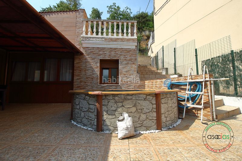 Foto 6064f1b3-b992-4463-9a27-e09c1c632794. Casa adosada en Mieres - av sama de 47 oportunidad hogar familiar, robusto y lleno de luz natural. localidad .ambiente entorno apacible, sereno y rodeado en Mieres