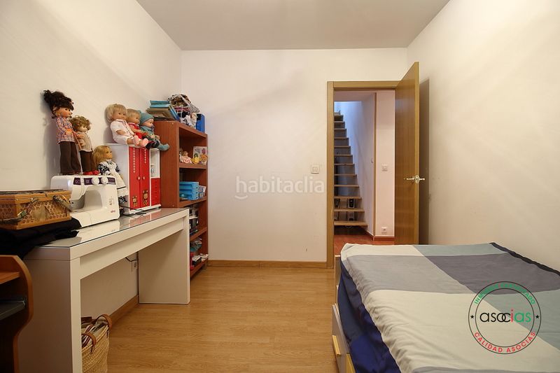 Foto 63bbd7fb-0709-4213-962a-40ed841c9a89. Casa adosada en Mieres - av sama de 47 oportunidad hogar familiar, robusto y lleno de luz natural. localidad .ambiente entorno apacible, sereno y rodeado en Mieres