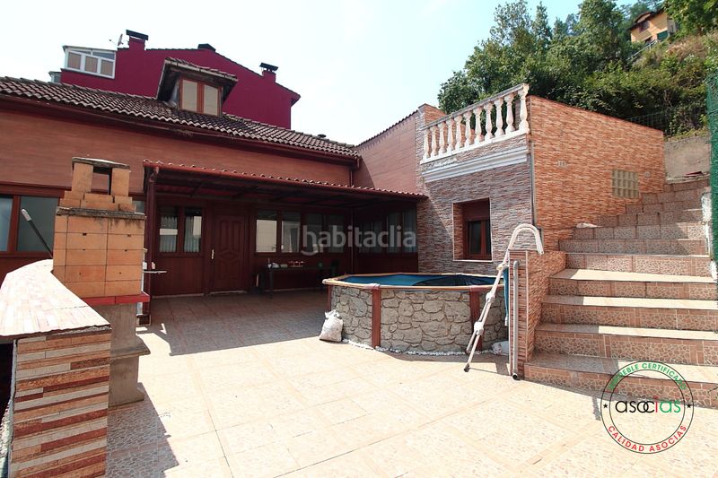 Foto ef793c90-0adc-4261-8fc8-3f94194ec754. Casa adosada en Mieres - av sama de 47 oportunidad hogar familiar, robusto y lleno de luz natural. localidad .ambiente entorno apacible, sereno y rodeado en Mieres