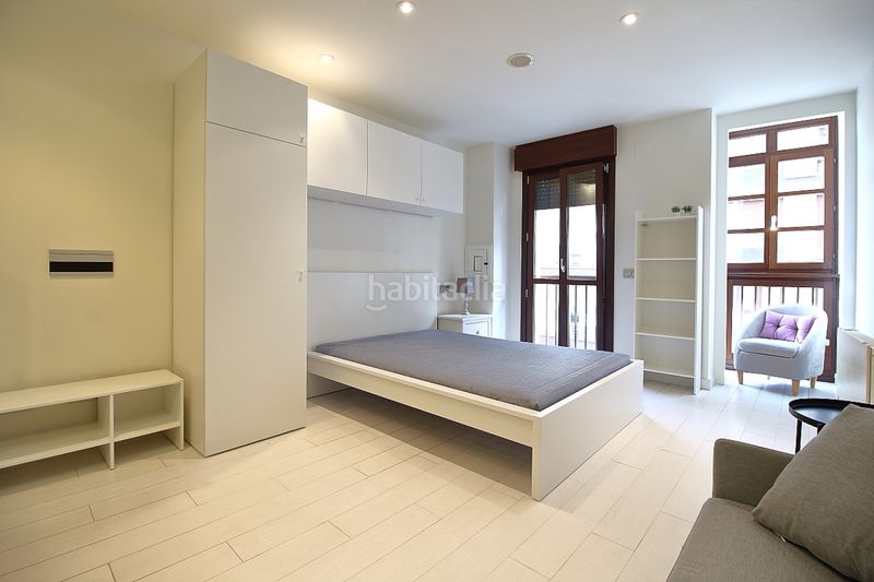 Foto 32ddc4ae-e100-4b99-a80a-b9f84d326d1d. Alquiler piso estudio alquiler Centro de la ciudad con vistas c corrida en Gijón