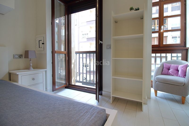 Foto 92ddb338-62d9-4164-b887-1f2eb1385a04. Alquiler piso estudio alquiler Centro de la ciudad con vistas c corrida en Gijón