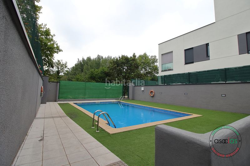 Foto 45e01c8b-b01c-4969-95fb-188625269a84. Pis amb calefacció aparcament piscina a Viesques Gijón