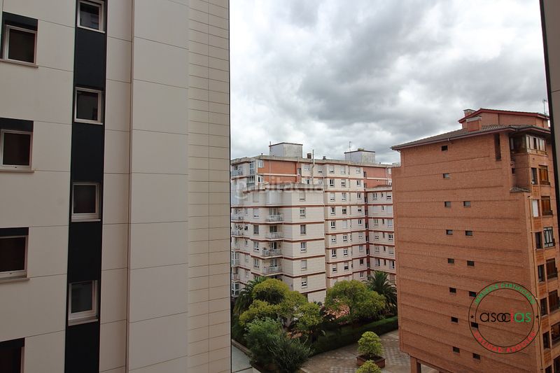 Foto daacde32-2597-4eb0-957a-b6b4f80a9c6e. Etagenwohnung in Gijón - av torcuato fdez. miranda 2 in Gijón