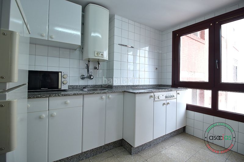 Foto f8112f32-0efc-4e53-bc24-0d0709ece141. Etagenwohnung in Gijón - av torcuato fdez. miranda 2 in Gijón