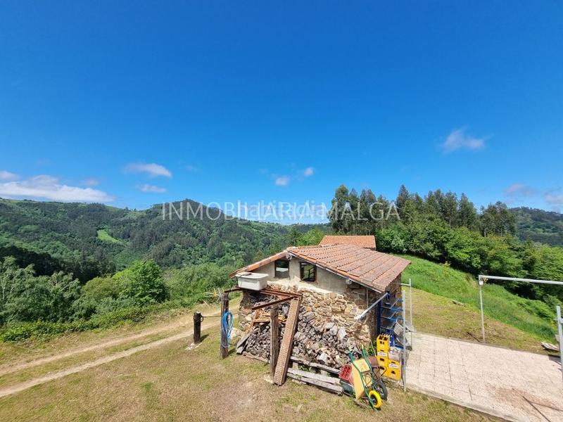 Foto 3ddaed39-396a-47bc-9830-6330b21f274d. Haus in caserio pueblo abajo 29 in Colunga