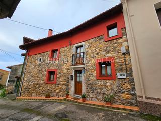 Casa en Lugar berbes 20. Casa de piedra de 180m2 en el pueblo de berbes.