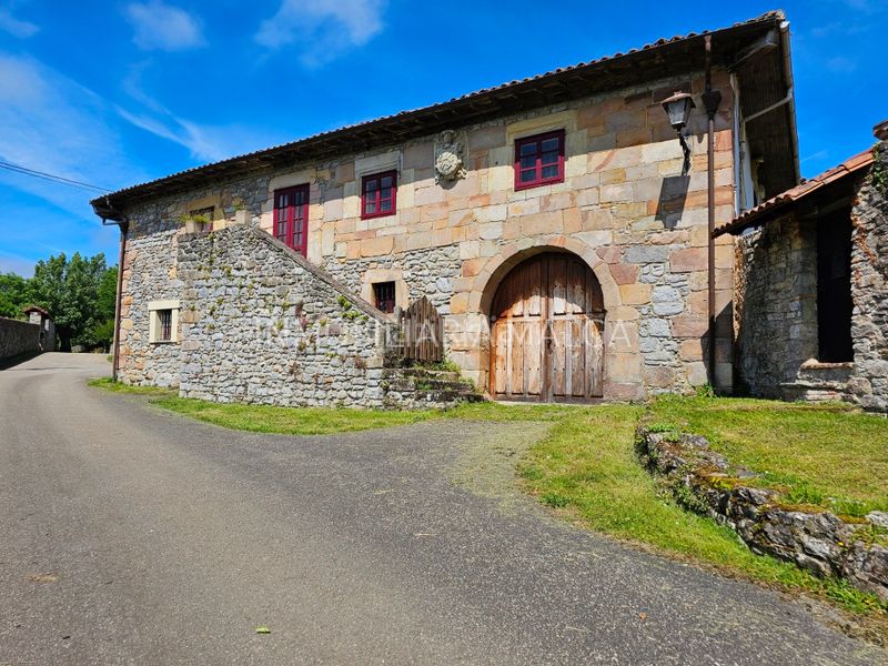 Foto 1ed54ce0-03c2-4a74-ad01-b7ca32acaf00. Maison dans lugar la calle 5 dans Selorio - Tornón Villaviciosa