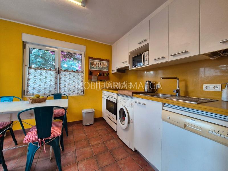 Foto 0f8857f3-0008-42cd-b123-7602ff869770. Chalet en aldea coceña 41 se vende casa con jardín en coceña, – a 5 min de la playa. en Colunga
