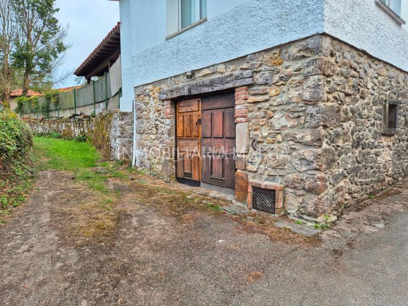 Foto 4be42f38-a672-4662-ab3a-104188b4451d. Chalet en aldea coceña 41 se vende casa con jardín en coceña, – a 5 min de la playa. en Colunga