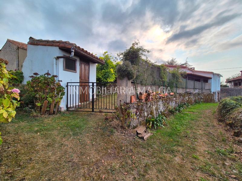 Foto 7661c30b-960d-49bd-9e99-067f3398950a. Chalet en aldea coceña 41 se vende casa con jardín en coceña, – a 5 min de la playa. en Colunga