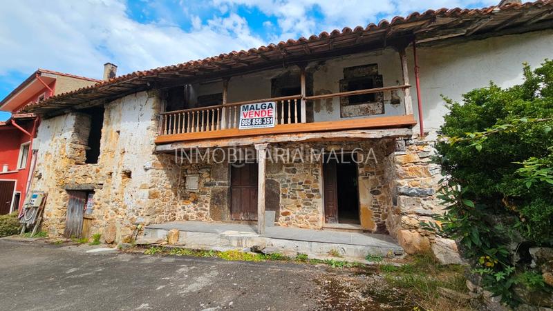 Foto d7abf63b-6716-4bfe-941d-b941dc8b7e21. Casa in barrio la ermita 37 in Colunga