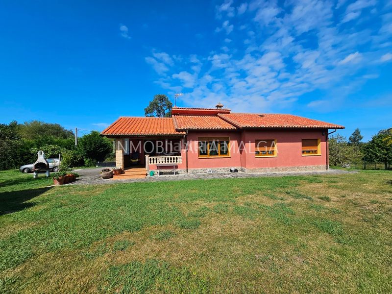 Foto 4668263a-4264-4342-9fbc-60f3f1f7d19d. Maison dans barrio castiellu 1 dans Colunga