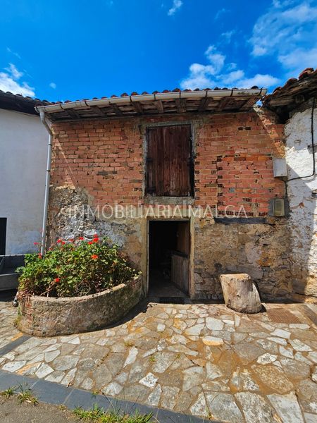 Foto 5d30a05f-c463-4b37-a259-dafd07957849. Casa a desconocido 144 a Caravia