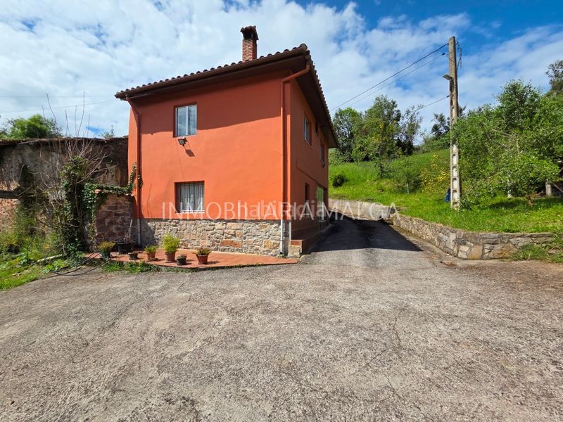 Foto cdb6ad3b-a18e-4a63-a52b-7c673a8d5974. Casa in Colunga