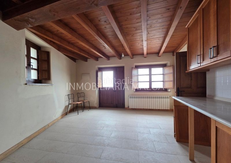 Foto be271744-5bb9-49d8-8f61-1438b472f6de. Casa con camino riscaldamento in Colunga