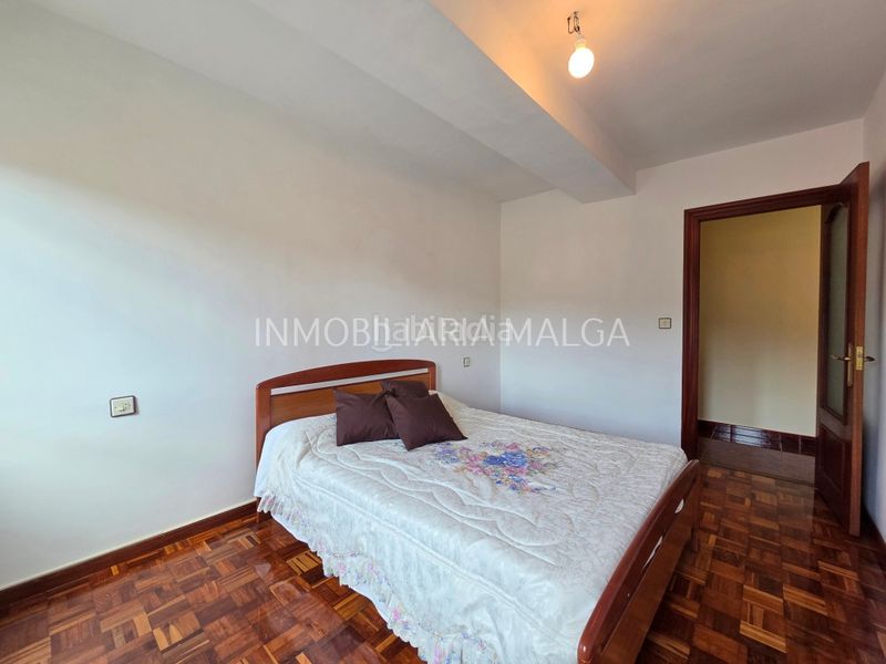 Foto c33e8ae7-67fd-4c22-963e-a4733126a5a4. Pis amb aparcament a Colunga