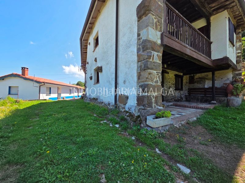 Foto 447a2831-99d8-455c-ab4e-55b8897df48c. Casa a barrio los barbechones 6 a Colunga
