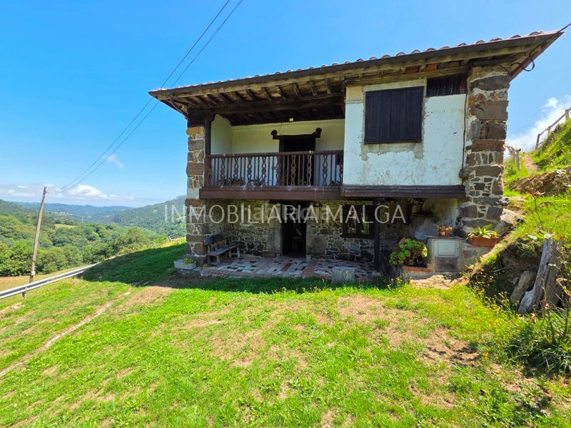 Foto 4ef4c58b-3d6c-435c-9036-6b31e265b51c. Casa a barrio los barbechones 6 a Colunga