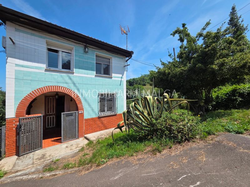Foto 679b6b5c-ee6c-466a-ab47-0787d4260c17. Casa amb calefacció a Colunga
