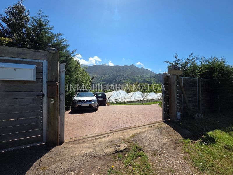 Foto cd1a4c23-698f-46c7-b887-885d8617af0a. Casa in barrio el charcal 14 in Colunga