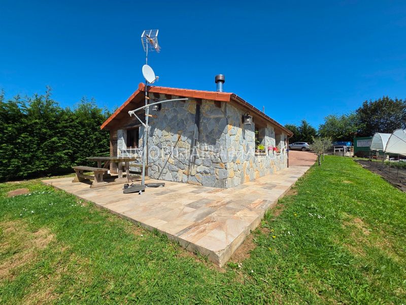 Foto df0d9b85-fe8c-4787-ba87-c275d6fb73d5. Casa in barrio el charcal 14 in Colunga