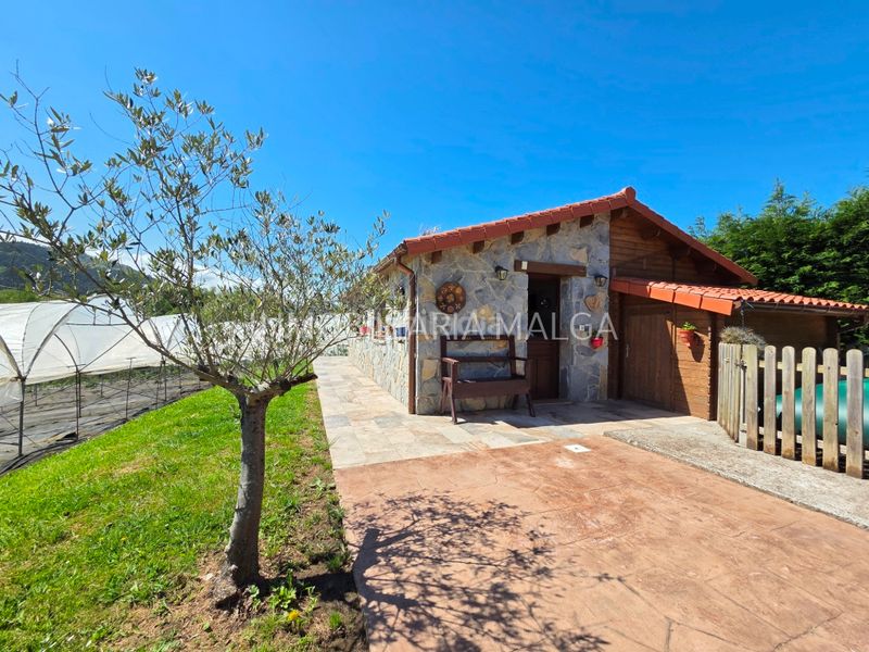 Foto f281aa27-b7fa-4b0e-9544-0855bcae7c5d. Casa in barrio el charcal 14 in Colunga
