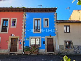 Casa in Plaza mercado 9. Inmobiliaria malga pone a la venta acogedora casa en colunga.