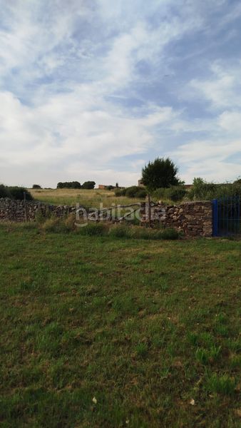 Foto 1f2f4098-bba9-434a-b7cb-201193527901. Finca rústica a Santiago Millas