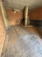 Parking coche en Astorga. Venta amplia plaza de garaje a pie de calle, con posibilidad de