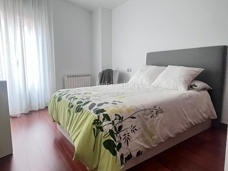 Foto b5fabded-ac72-4573-8a68-bf5d29d105d2. Rent flat with heating parking in Centro Ciudad León