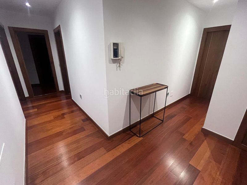 Foto dcae0037-6008-45d7-a243-54b020711f39. Rent flat with heating parking in Centro Ciudad León