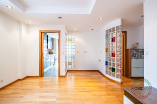 Etagenwohnung in San martín del rey aurelio - cl colon 1. Luminoso piso en aquiler de 3 dormitorios junto a la estación de