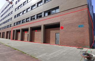 Locale commerciale in Mieres - avenida del camino - santullano. 2. Venta de local comercial en santullano  mieres.