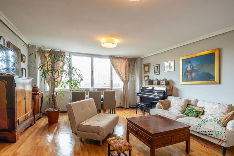 Foto 5121ecb9-69bb-4c4c-a1d4-b3d34ab8d5c5. Appartement dans calle gregorio marañon 33 dans Vallobín Oviedo