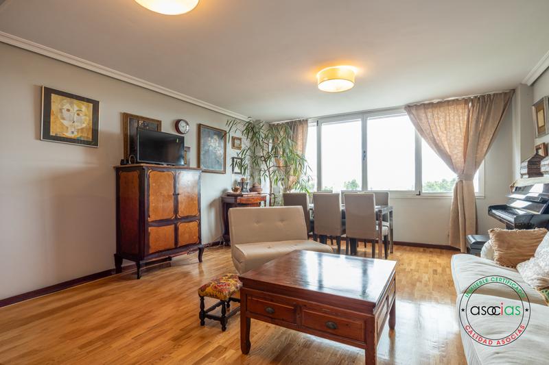 Foto ed7d3d17-b5bf-462f-a10f-d4a7b31577ad. Appartement dans calle gregorio marañon 33 dans Vallobín Oviedo