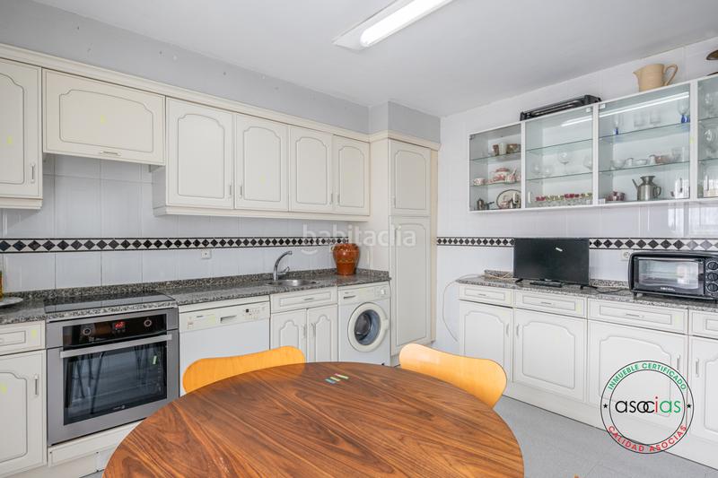 Foto f2d5995b-4172-4447-93f7-035cd8c6a570. Appartement dans calle gregorio marañon 33 dans Vallobín Oviedo