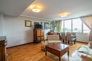 Flat in Calle gregorio marañon 33. Luminoso y amplio duplex en gregorio marañon