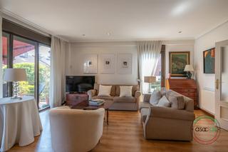 Casa aparellada a Soto de llanera - cl chopos los 1. Casa adosada urbanizacion soto de llanera