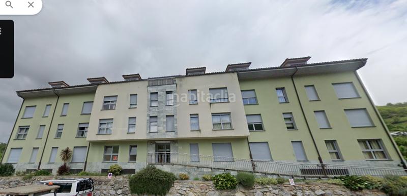 Foto a234d55f-a389-42de-aa4e-750667cc6006. Aparcament cotxe a Aller