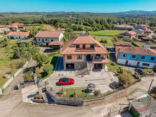 Casa a Bobes - bo castañedo 29. Estilo clásico con encanto moderno
