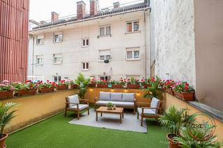 Appartement à Cl mon 17. Precioso apartamento con patio
