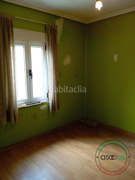 Foto 503b042f-d45e-4e72-b708-28db225f11ad. Casa adosada en posada de Llanera - av oviedo 12 piso en primera planta para actualizar en posada oportunidad para reformar a tu gusto! se vende vivienda en la primera p en Llanera