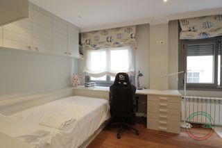 House in Foz - cl mar, del 1. Amplia vivienda en el puerto de foz