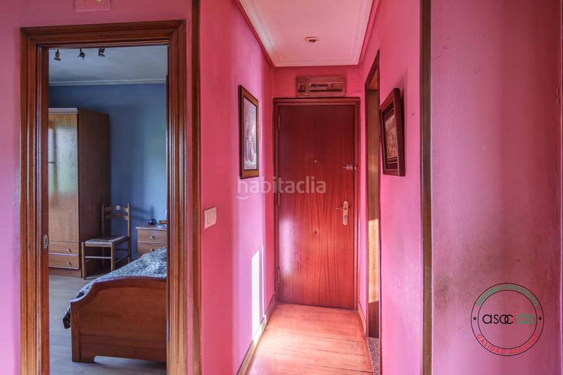 Foto 642b9d4c-7935-424b-a93f-e7fddbabaea2. Casa adossada a posada de Llanera - av oviedo 12 a Llanera