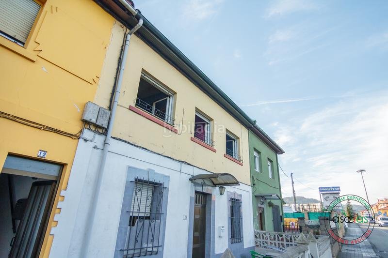 Foto 702e750b-4b8b-4bd1-814b-4db0777f2c15. Casa adossada a posada de Llanera - av oviedo 12 a Llanera