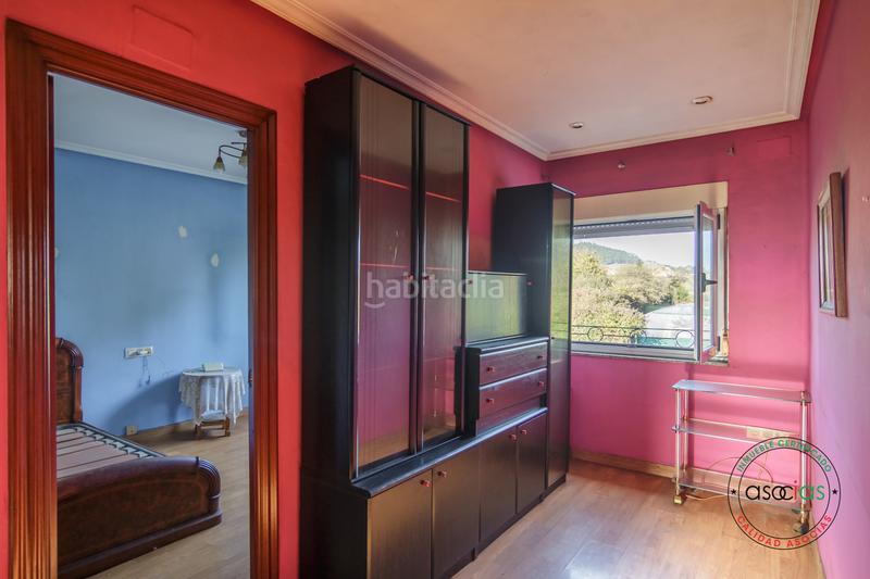 Foto 7756753b-33de-456f-b9cd-626c2c7e857b. Casa adossada a posada de Llanera - av oviedo 12 a Llanera